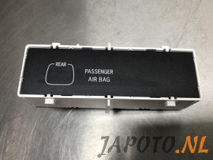 Used Airbag indicator light Toyota Aygo (B40) 1.0 12V VVT-i Price € 14,95 Margin scheme offered by Japoto Parts B.V.