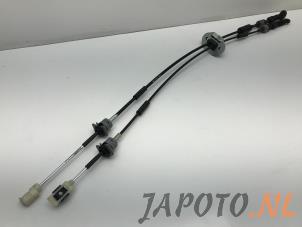 Used Gearbox shift cable Hyundai iX35 (LM) 1.6 GDI 16V Price € 72,54 Inclusive VAT offered by Japoto Parts B.V.