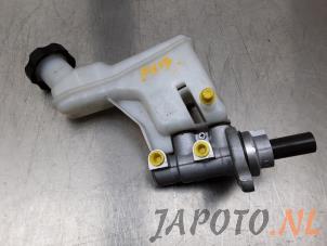Używane Glówny cylinder hamulcowy Hyundai iX35 (LM) 1.6 GDI 16V Cena € 60,44 Z VAT oferowane przez Japoto Parts B.V.