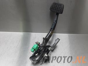 Used Brake pedal Lexus CT 200h 1.8 16V Price € 49,95 Margin scheme offered by Japoto Parts B.V.