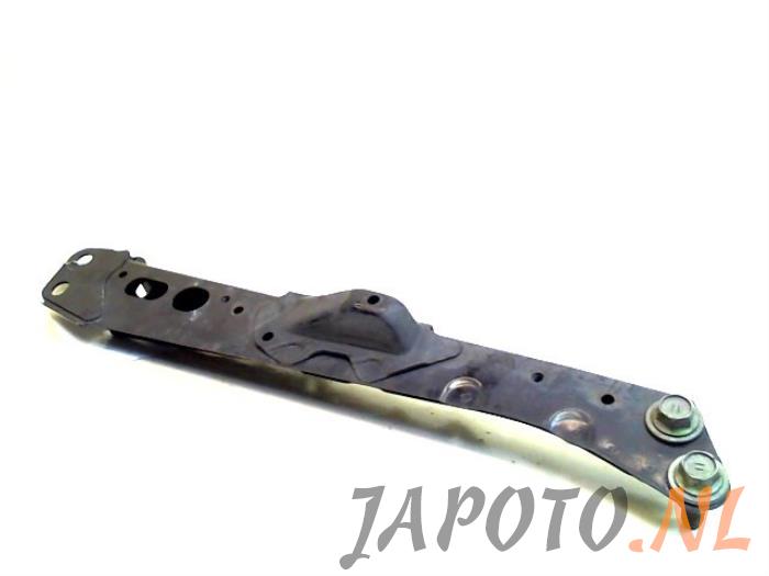 Used Subframe Toyota Avensis Wagon (T27) 2.0 16V VVT-i Price € 31,45 Margin scheme offered by Japoto Parts B.V.
