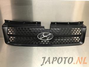 Used Grille Hyundai Matrix 1.6 16V Price € 20,00 Margin scheme offered by Japoto Parts B.V.