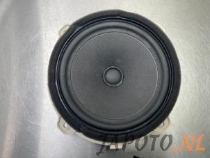 Used Speaker Hyundai iX35 (LM) 1.6 GDI 16V Price € 24,14 Inclusive VAT offered by Japoto Parts B.V.
