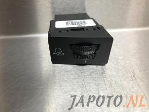 Used AIH headlight switch Hyundai iX35 (LM) 1.6 GDI 16V Price € 18,09 Inclusive VAT offered by Japoto Parts B.V.