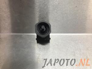 Used Speed sensor Hyundai iX35 (LM) 1.6 GDI 16V Price € 30,19 Inclusive VAT offered by Japoto Parts B.V.