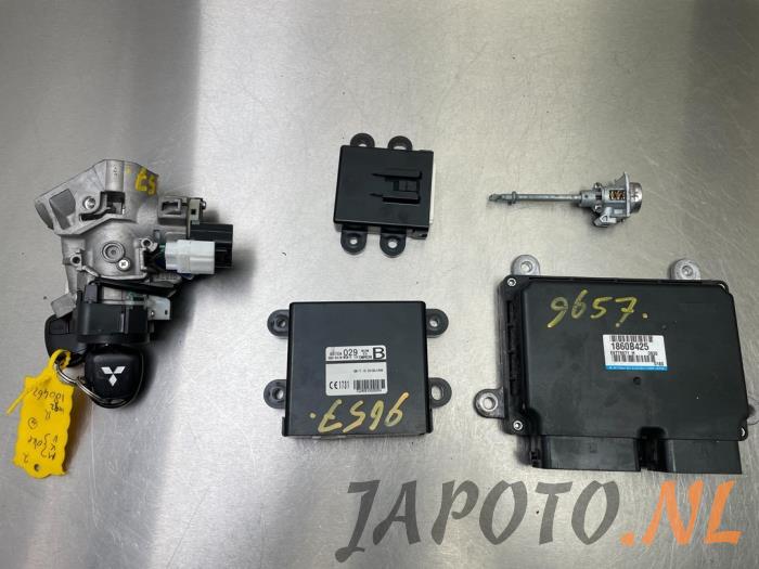 Used Ignition lock + computer Mitsubishi ASX 1.6 MIVEC 16V Price € 208,95 Margin scheme offered by Japoto Parts B.V.