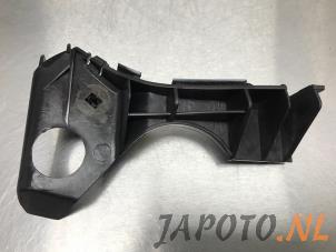 Used Front bumper bracket, left Toyota Corolla (E12) 1.6 16V VVT-i Price € 12,95 Margin scheme offered by Japoto Parts B.V.