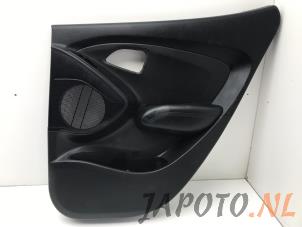 Usagé Revêtement portière haut 4portes arrière droite Hyundai iX35 (LM) 1.6 GDI 16V Prix € 60,44 Prix TTC proposé par Japoto Parts B.V.
