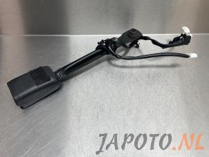 Used Front seatbelt buckle, right Nissan Juke (F15) 1.6 16V Price € 14,95 Margin scheme offered by Japoto Parts B.V.