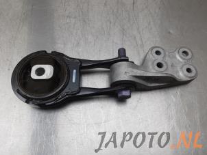 Używane Wspornik skrzyni biegów Toyota Corolla (E21/EA1/EH1) 1.8 16V Hybrid Cena € 59,95 Procedura marży oferowane przez Japoto Parts B.V.