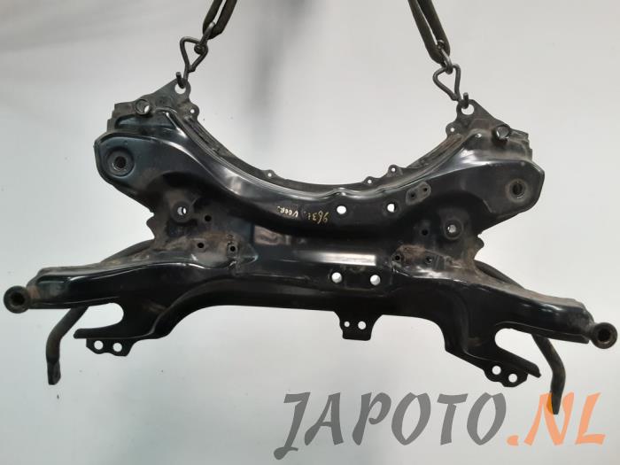 Usados Subchasis Lexus CT 200h 1.8 16V Precio € 131,25 Norma de margen ofrecido por Japoto Parts B.V.