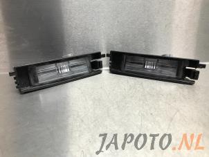 Usagé Eclairage immatriculation Toyota Corolla (E21/EA1/EH1) 1.8 16V Hybrid Prix € 29,95 Règlement à la marge proposé par Japoto Parts B.V.