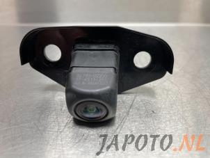 Używane Kamera cofania Toyota Corolla (E21/EA1/EH1) 1.8 16V Hybrid Cena € 125,00 Procedura marży oferowane przez Japoto Parts B.V.