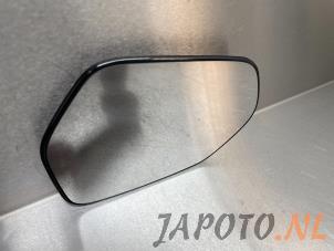 Used Mirror glass, left Toyota Corolla (E21/EA1/EH1) 1.8 16V Hybrid Price € 29,99 Margin scheme offered by Japoto Parts B.V.