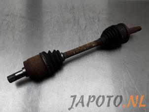 Used Front drive shaft, right Honda Accord (CG) 2.0i 16V Price € 40,00 Margin scheme offered by Japoto Parts B.V.