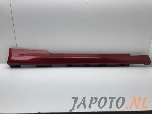 Używane Belka boczna prawa Lexus IS C (E2) 250 C 2.5 V6 24V Cena € 149,00 Procedura marży oferowane przez Japoto Parts B.V.