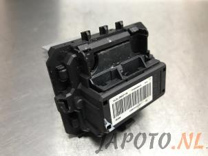Used Heater resistor Toyota Aygo (B40) 1.0 12V VVT-i Price € 19,95 Margin scheme offered by Japoto Parts B.V.