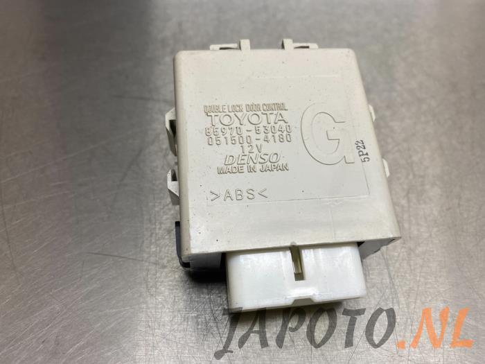 Używane Modul (rózne) Lexus IS C (E2) 250 C 2.5 V6 24V Cena € 36,70 Procedura marży oferowane przez Japoto Parts B.V.