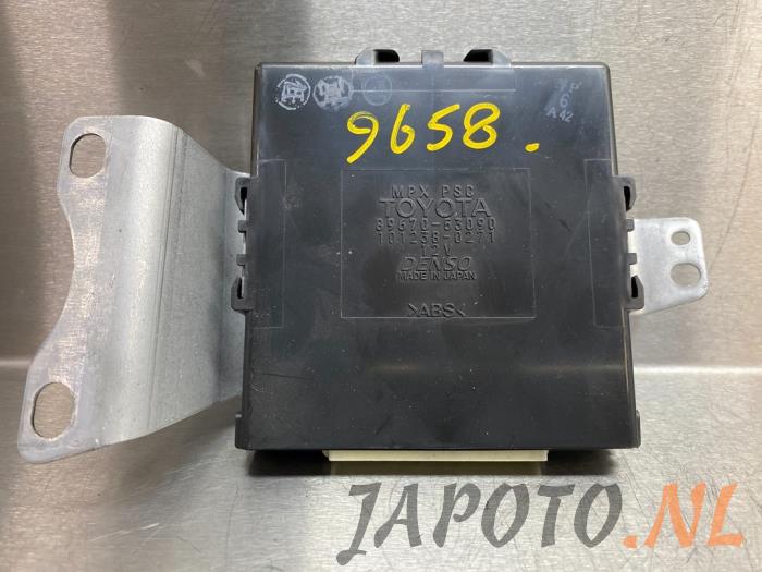 Używane Modul (rózne) Lexus IS C (E2) 250 C 2.5 V6 24V Cena € 52,45 Procedura marży oferowane przez Japoto Parts B.V.