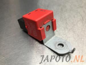 Używane Przekaznik Lexus IS C (E2) 250 C 2.5 V6 24V Cena € 14,99 Procedura marży oferowane przez Japoto Parts B.V.
