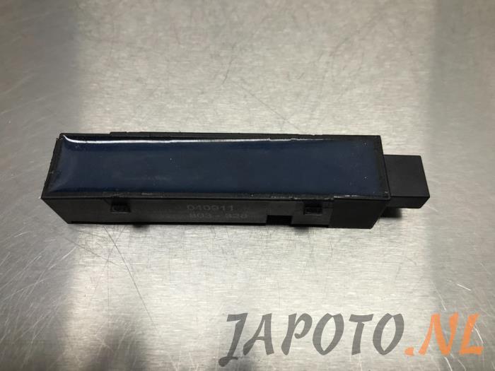 Używane Keyless Entry-Antena Chevrolet Volt 1.4 16V Cena € 10,45 Procedura marży oferowane przez Japoto Parts B.V.