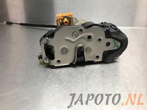 Gebrauchte Türschlossmechanik 4-türig links hinten Chevrolet Volt 1.4 16V Preis € 39,95 Margenregelung angeboten von Japoto Parts B.V.