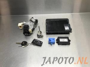 Używane Stacyjka + sterownik Toyota C-HR (X1,X5) 1.2 16V Turbo Cena € 423,49 Z VAT oferowane przez Japoto Parts B.V.