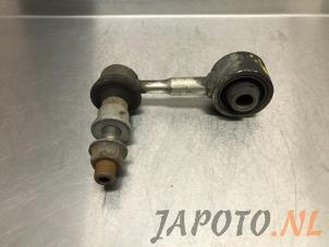 Usagé Barre stabilisatrice arrière Toyota C-HR (X1,X5) 1.2 16V Turbo Prix € 30,19 Prix TTC proposé par Japoto Parts B.V.