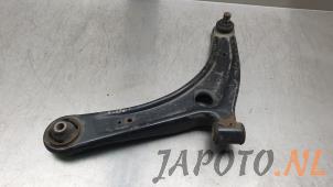 Usagé Bras de suspension bas avant gauche Mitsubishi ASX 1.6 MIVEC 16V Prix € 29,99 Règlement à la marge proposé par Japoto Parts B.V.