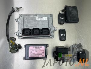 Used Ignition lock + computer Honda Jazz (GE6/GE8/GG/GP) 1.3 VTEC 16V Hybrid Price € 199,00 Margin scheme offered by Japoto Parts B.V.