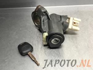 Used Ignition lock + key Toyota Yaris II (P9) 1.3 16V VVT-i Price € 49,00 Margin scheme offered by Japoto Parts B.V.