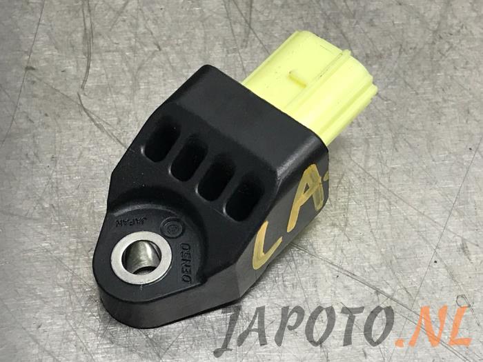 Begagnade Airbagsensor Lexus CT 200h 1.8 16V Pris € 20,95 Marginaltabell erbjuds av Japoto Parts B.V.