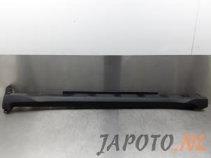 Used Side skirt, left Toyota C-HR (X1,X5) 1.2 16V Turbo Price € 163,29 Inclusive VAT offered by Japoto Parts B.V.