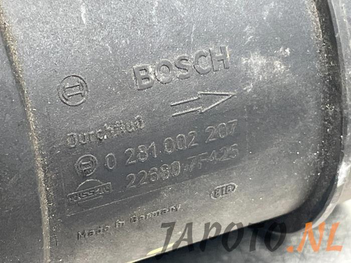 Luftmengenmesser van een Nissan Terrano II (R20/TR50) 2.7 TDi 1999