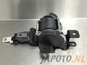 Usagé Ceinture de sécurité arrière centre Toyota HiAce II 2.5 D4-D 117 4x4 Prix € 60,44 Prix TTC proposé par Japoto Parts B.V.