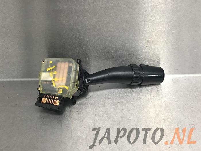 Ljusbrytare från en Hyundai Terracan 2.9 CRDi 16V 2005