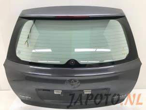 Usagé Hayon Toyota Avensis Wagon (T25/B1E) 1.8 16V VVT-i Prix € 199,00 Règlement à la marge proposé par Japoto Parts B.V.