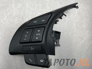 Gebrauchte Radiobedienung Lenkrad Mazda CX-5 (KE,GH) 2.0 SkyActiv-G 16V 2WD Preis € 49,99 Margenregelung angeboten von Japoto Parts B.V.