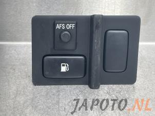 Used Tank cap cover switch Lexus RX (L2) 400h V6 24V VVT-i 4x4 Price € 24,95 Margin scheme offered by Japoto Parts B.V.