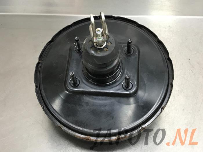 Usagé Servo frein Daihatsu Copen 1.3 16V DVVT Prix € 78,75 Règlement à la marge proposé par Japoto Parts B.V.
