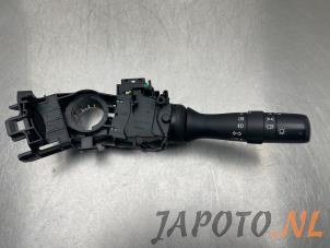 Usagé Commutateur lumière Toyota Yaris III (P13) 1.5 16V Hybrid Prix € 34,95 Règlement à la marge proposé par Japoto Parts B.V.