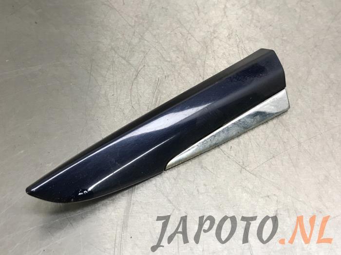 Używane Listwa blotnika Lexus LS (F4) 460 4.6 32V VVT-i Cena € 26,20 Procedura marży oferowane przez Japoto Parts B.V.