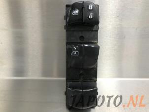 Used Multi-functional window switch Nissan Qashqai (J11) 1.5 dCi DPF Price € 44,95 Margin scheme offered by Japoto Parts B.V.