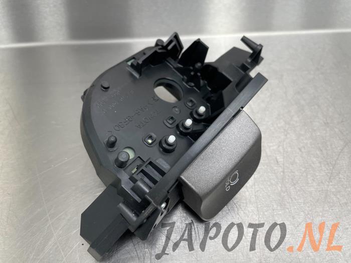 Usados Interruptor Lexus LS (F4) 460 4.6 32V VVT-i Precio € 104,95 Norma de margen ofrecido por Japoto Parts B.V.