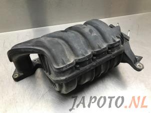 Used Intake manifold Toyota Corolla Verso (R10/11) 1.6 16V VVT-i Price € 74,96 Margin scheme offered by Japoto Parts B.V.
