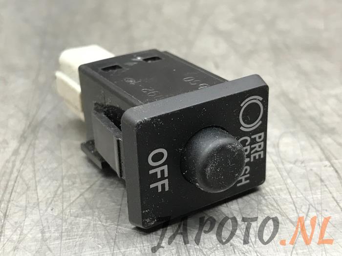 Usados Interruptor Lexus LS (F4) 460 4.6 32V VVT-i Precio € 15,70 Norma de margen ofrecido por Japoto Parts B.V.