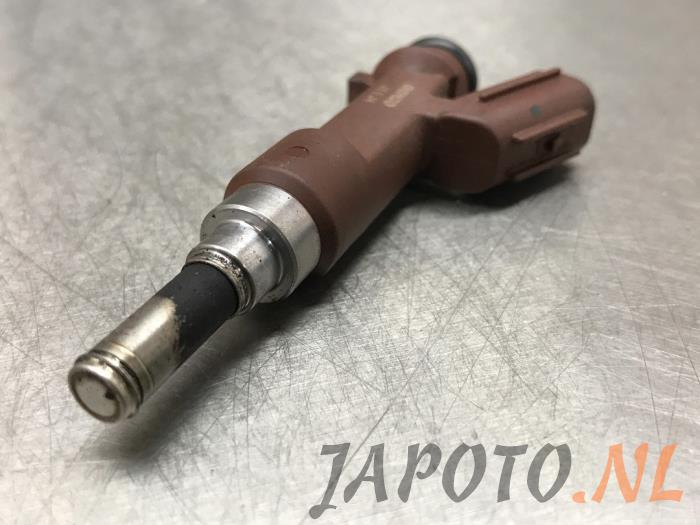 Injecteur (injection essence) d'un Toyota Aygo (B40) 1.0 12V VVT-i 2019