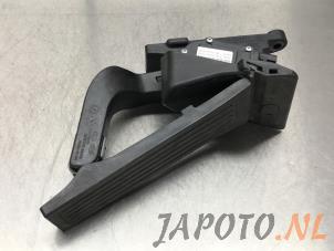 Used Accelerator pedal Kia Sportage (SL) 2.0 CVVT 16V 4x2 Price € 29,95 Margin scheme offered by Japoto Parts B.V.