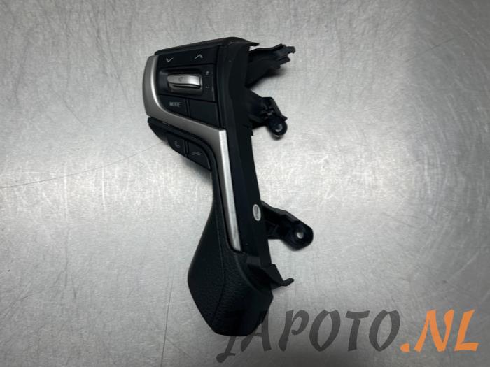 Begagnade Rattspak Toyota Land Cruiser (J15) 2.8 D-4D 16V Pris € 63,46 Inklusive moms erbjuds av Japoto Parts B.V.