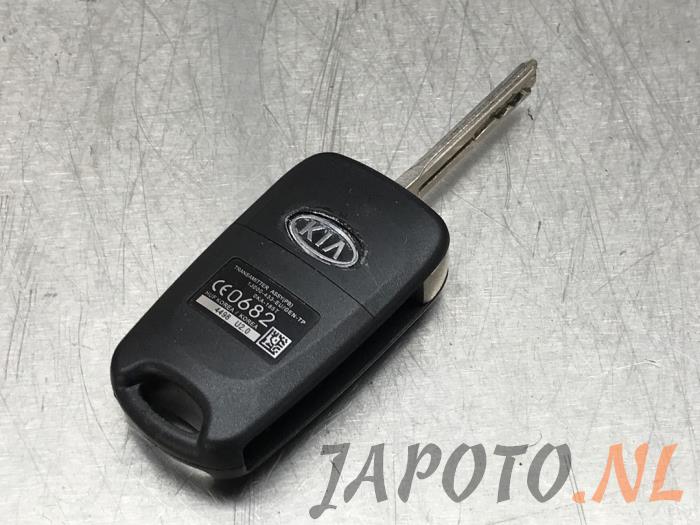 Schlüssel van een Kia Sportage (SL) 2.0 CVVT 16V 4x2 2012